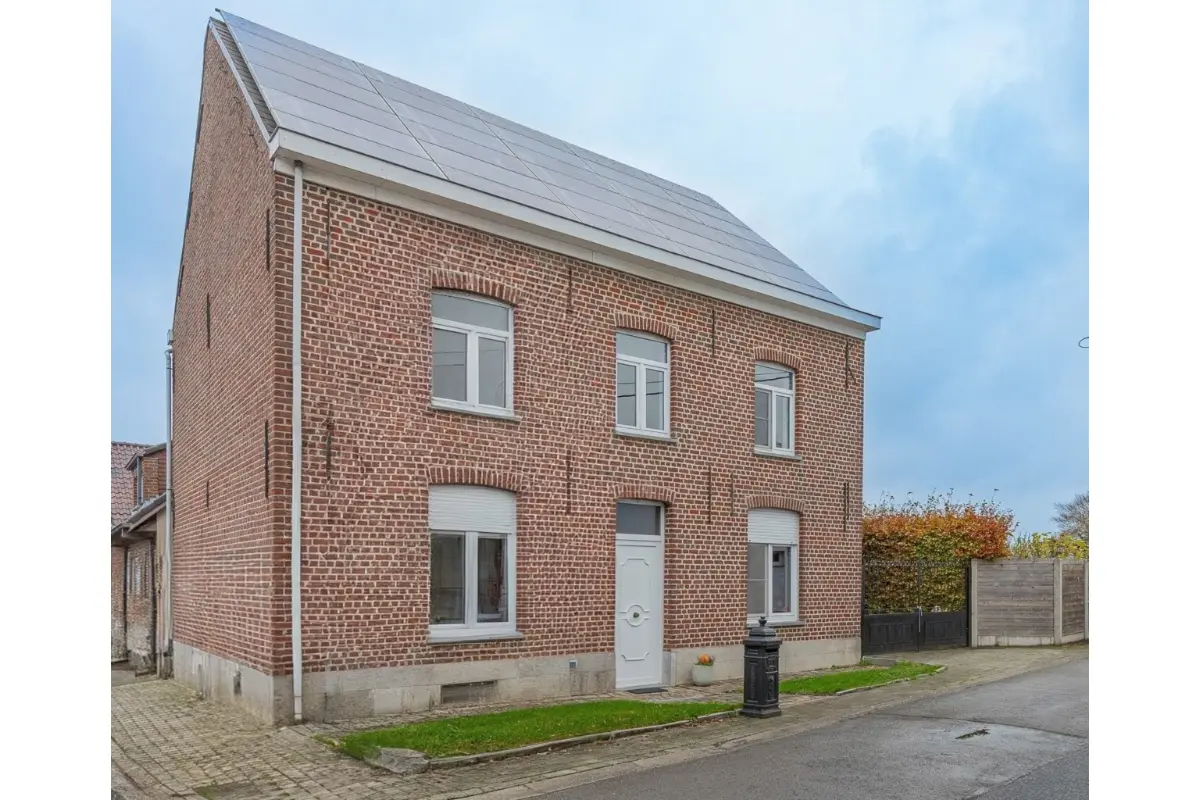 Huis te  koop in Opwijk 1745 399000.00€ 3 slaapkamers 170.00m² - Zoekertje 644643