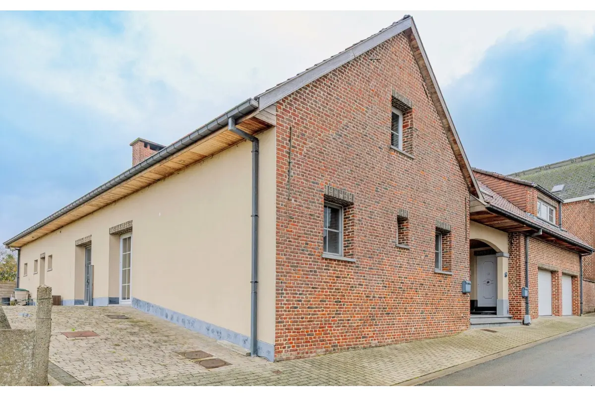 Huis te  koop in Opwijk 1745 730000.00€ 5 slaapkamers 289.00m² - Zoekertje 644642