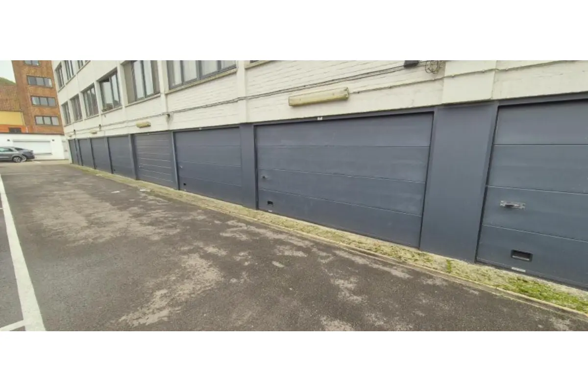 Box à louer à Louvain 3000 120.00€  chambres m² - Annonce 644772