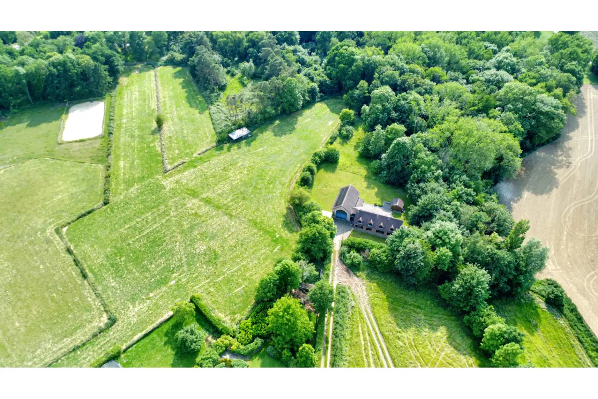 Huis te  koop in Chaumont-Gistoux 1325 1150000.00€ 5 slaapkamers 370.00m² - Zoekertje 644766