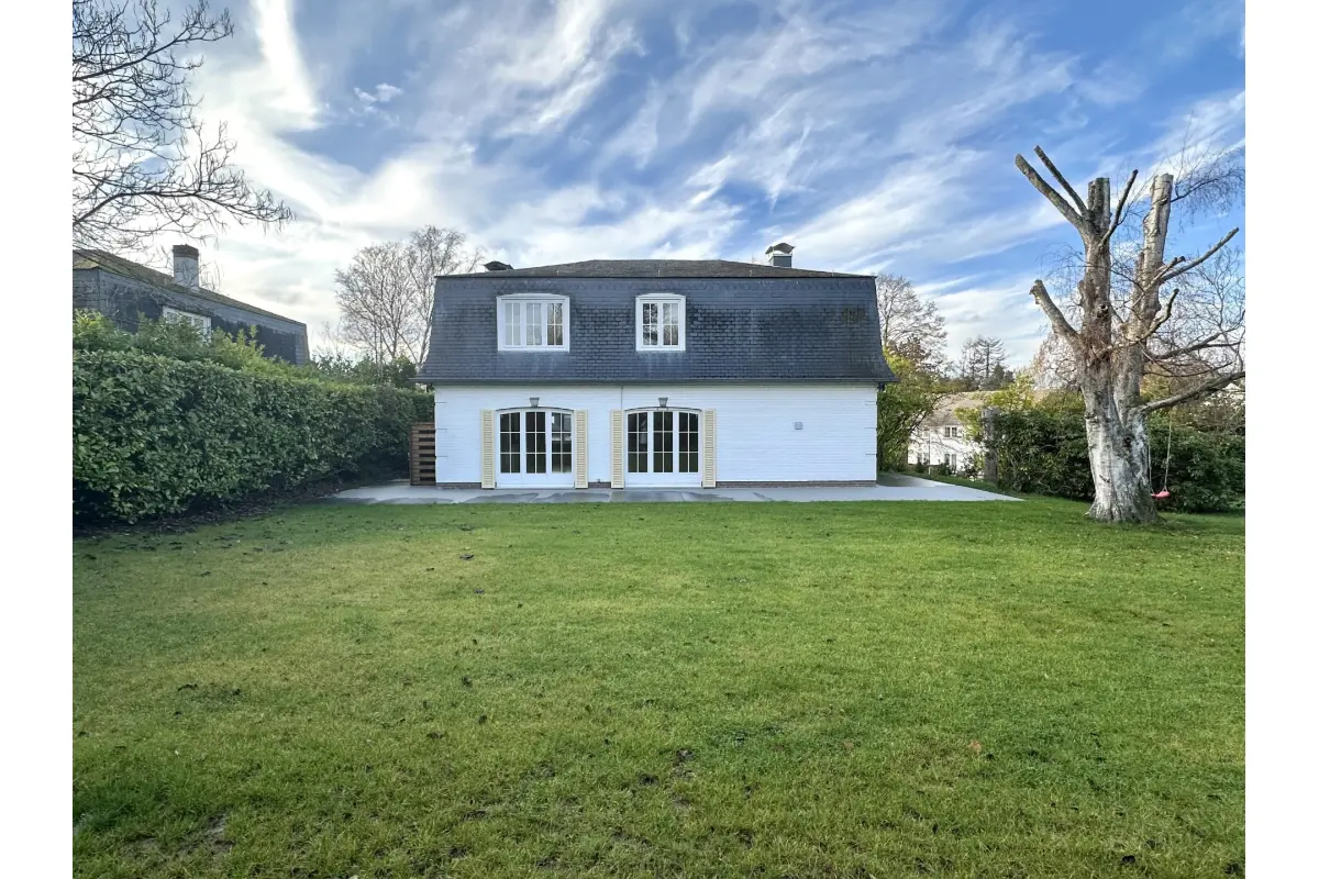 Huis te  huur in Waterloo 1410 2600.00€ 5 slaapkamers 240.00m² - Zoekertje 645574