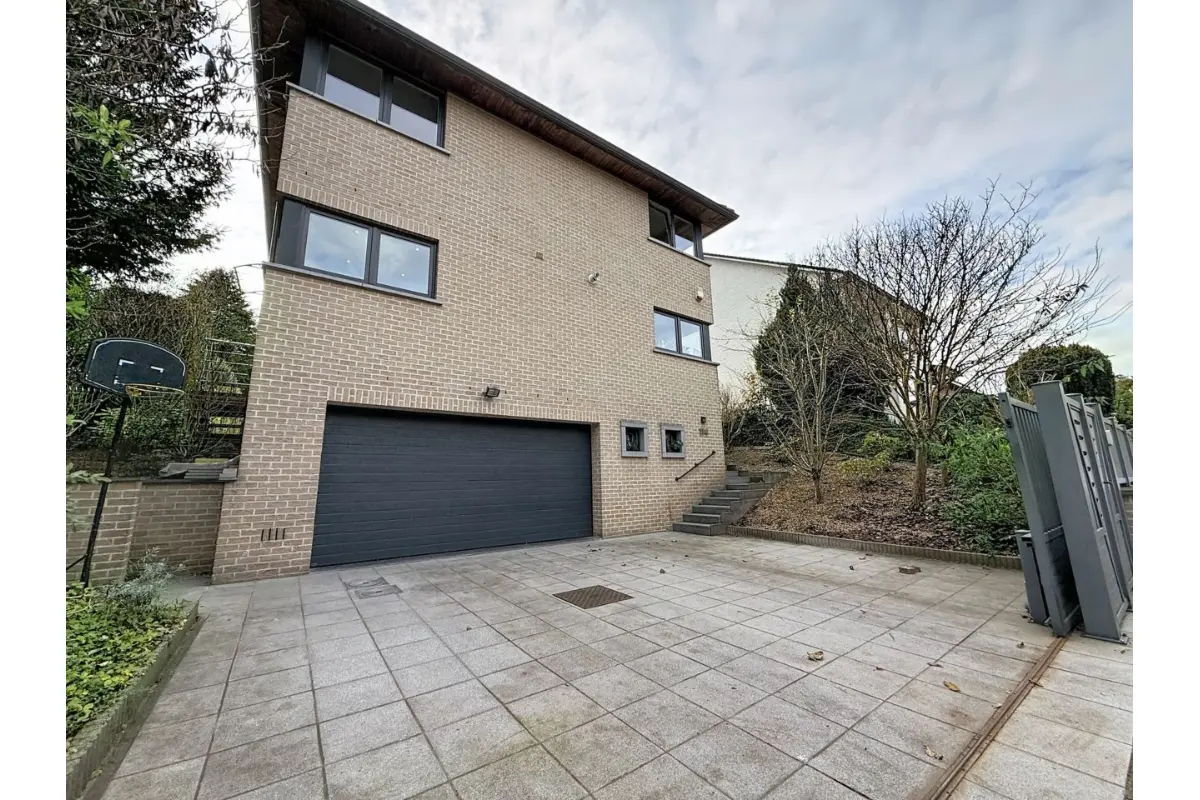 Villa te  koop in Sterrebeek 1933 975000.00€ 6 slaapkamers 372.00m² - Zoekertje 645806