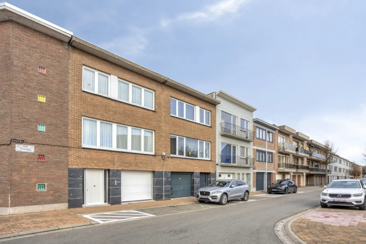 Huis te  koop in Relegem 1731 430000.00€ 3 slaapkamers 147.00m² - Zoekertje 645738