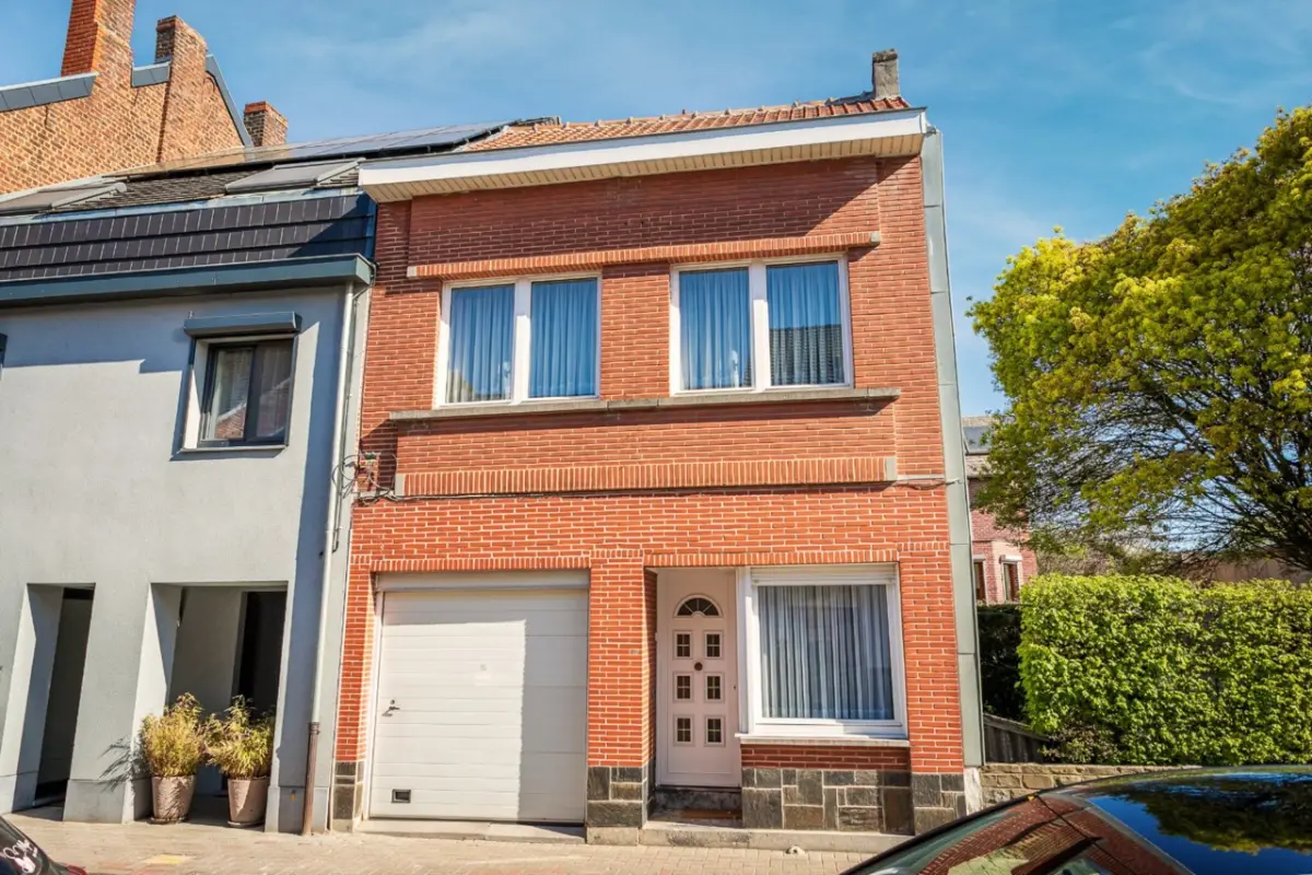 Huis te  koop in Hal 1500 290000.00€ 2 slaapkamers 139.00m² - Zoekertje 645061