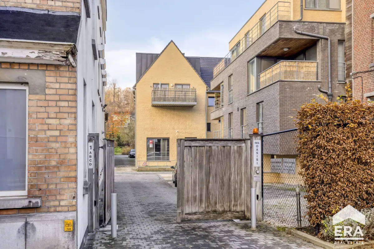 Duplex te  huur in Sint-Genesius-Rode 1640 1350.00€ 2 slaapkamers 118.00m² - Zoekertje 646672