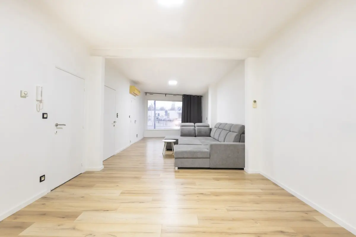 Handelszaak te  huur in Dilbeek 1700 1500.00€  slaapkamers 90.00m² - Zoekertje 647545