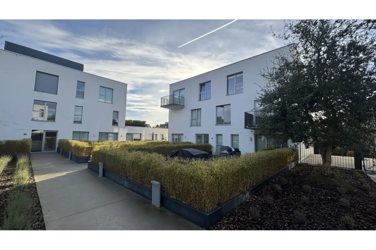 Appartement te  huur in Waterloo 1410 1300.00€ 2 slaapkamers 92.00m² - Zoekertje 647504