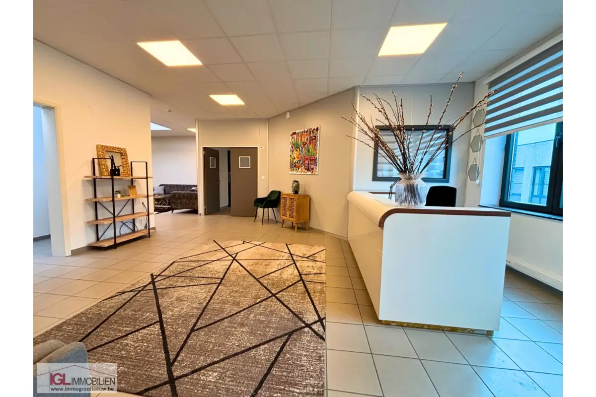 Commerce à louer à Drogenbos 1620 1750.00€  chambres m² - Annonce 647940