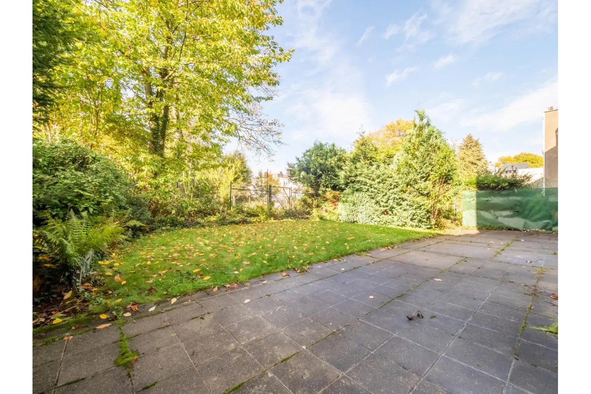 Benedenverdieping te  in Sint-Pieters-Woluwe 1150 1695.00€ 3 slaapkamers 120.00m² - Zoekertje 648321