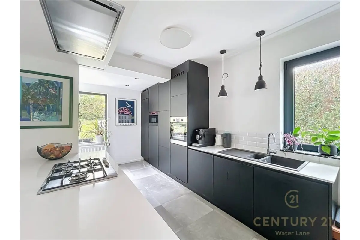 Maison à louer à Rhode-Saint-Genese 1640 1700.00€ 3 chambres 130.00m² - Annonce 648709