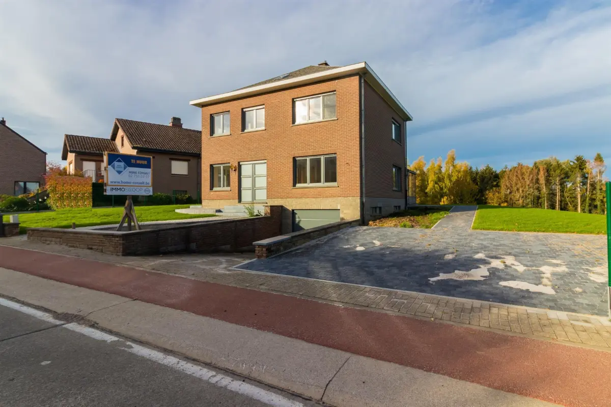 Villa te  huur in Tervuren 3080 1750.00€ 4 slaapkamers 214.00m² - Zoekertje 648585