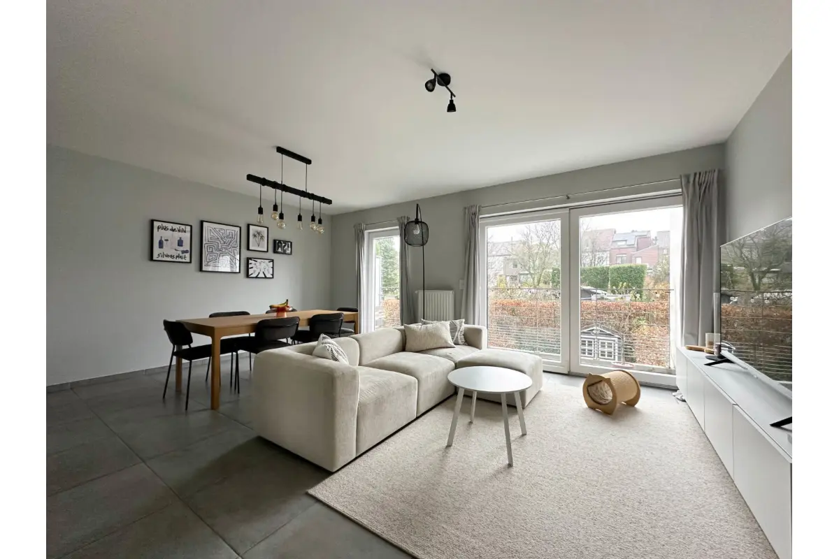 Appartement te  in Nijvel 1400 1040.00€ 2 slaapkamers 95.00m² - Zoekertje 649210