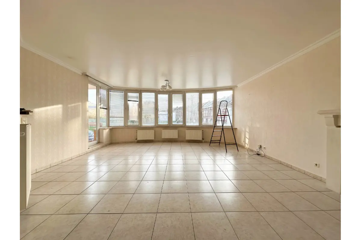 Appartement te  in Nijvel 1400 1100.00€ 3 slaapkamers 124.00m² - Zoekertje 649049