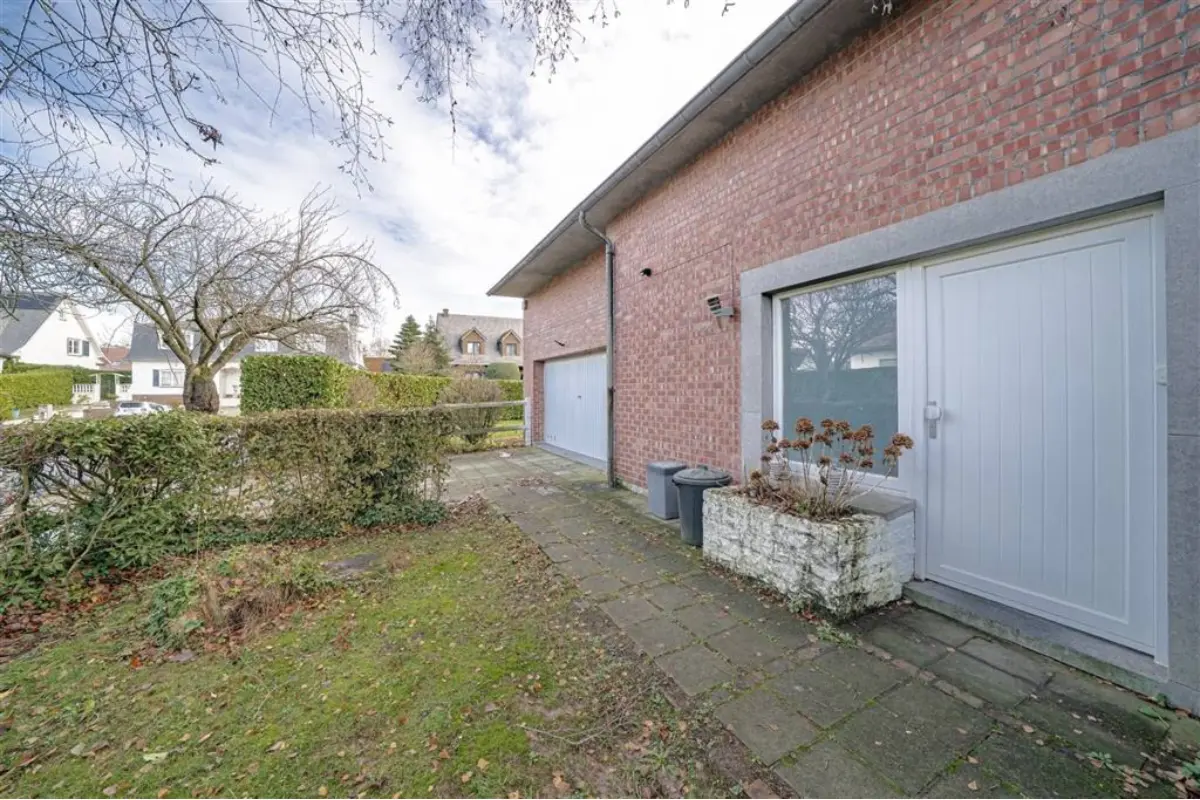 Maison à vendre à Waterloo 1410 670000.00€ 5 chambres 242.00m² - Annonce 649343