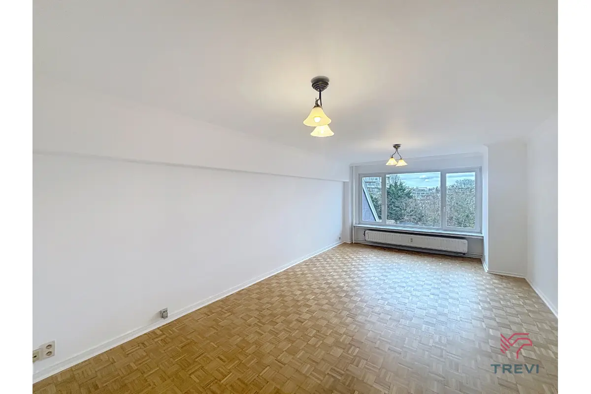 Appartement à  à Etterbeek 1040 1300.00€ 2 chambres 85.00m² - Annonce 650074