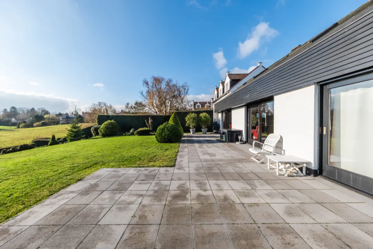 Huis te  koop in Waterloo 1410 795000.00€ 6 slaapkamers 200.00m² - Zoekertje 649961