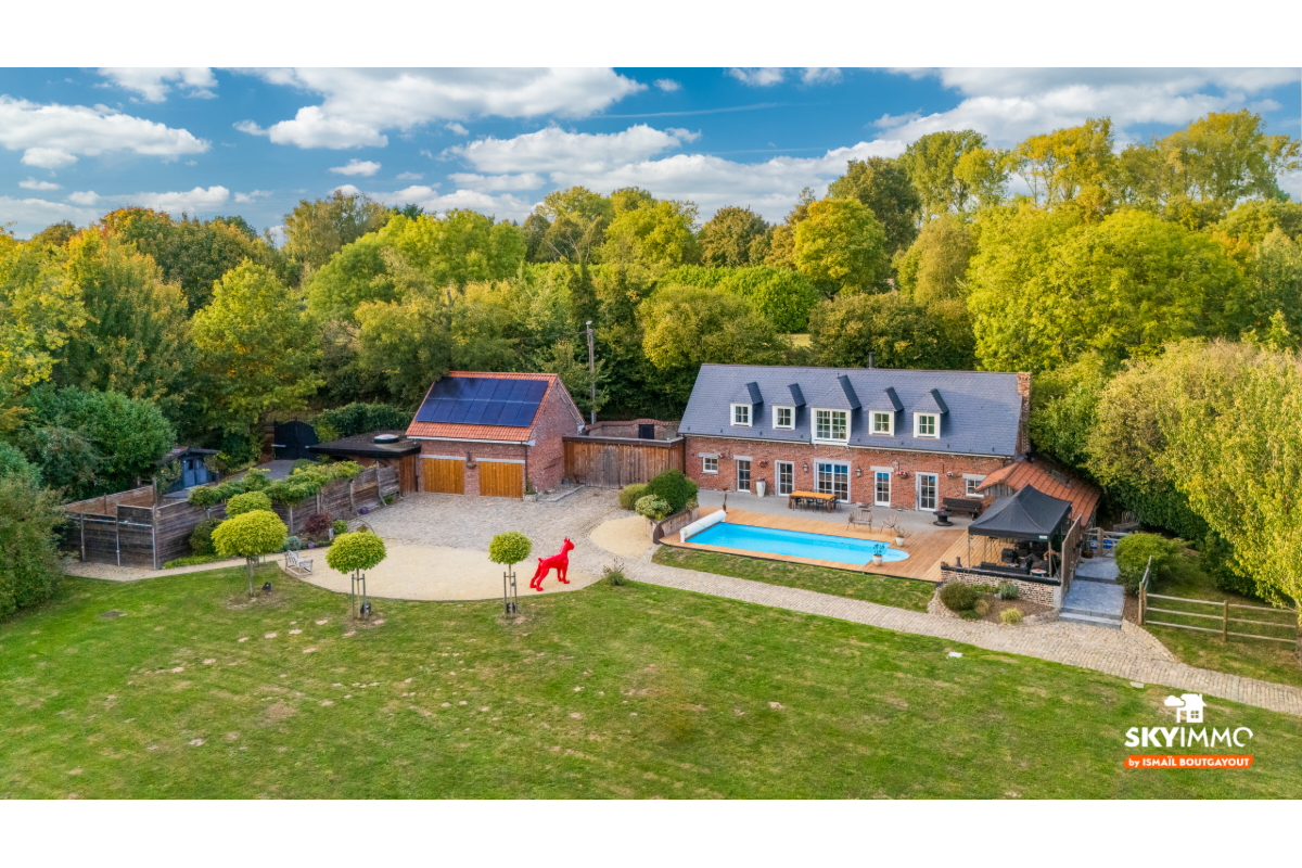 Huis te  koop in Nijvel 1400 1199000.00€ 3 slaapkamers 226.00m² - Zoekertje 649780