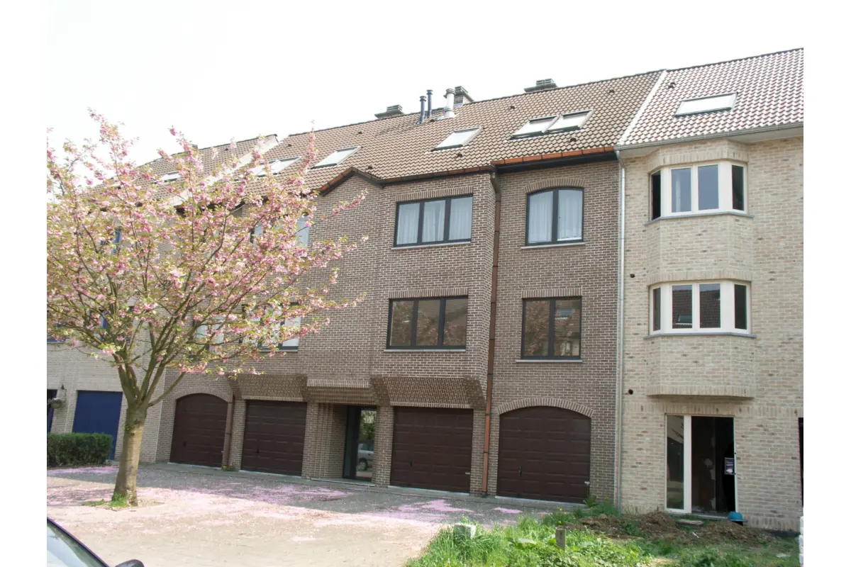 Duplex à louer à Kraainem 1950 1950.00€ 3 chambres 166.00m² - Annonce 650125