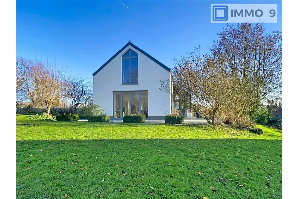 Villa te  koop in Orp-Jauche 1350 630000.00€ 5 slaapkamers 267.00m² - Zoekertje 651281