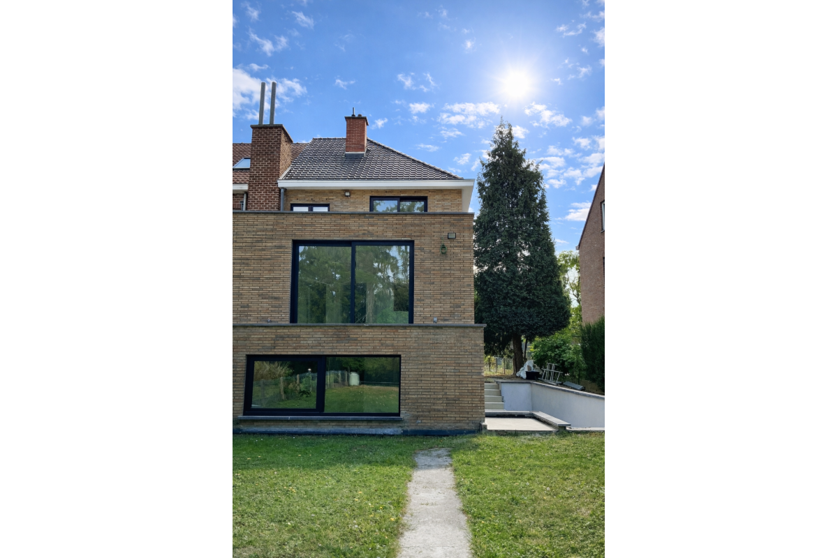 Maison à louer à Kraainem 1950 3000.00€ 5 chambres 250.00m² - Annonce 652000