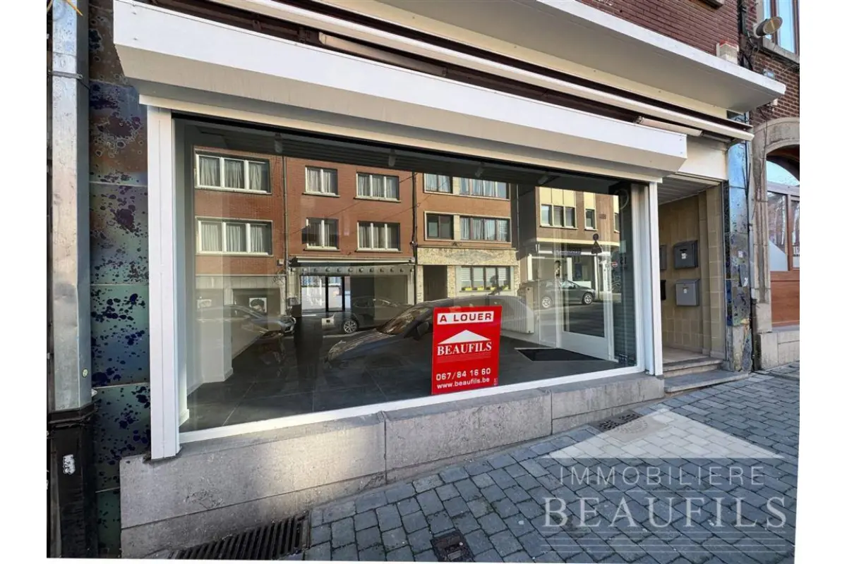 Handelszaak te  in Nijvel 1400 1000.00€  slaapkamers 75.00m² - Zoekertje 652648
