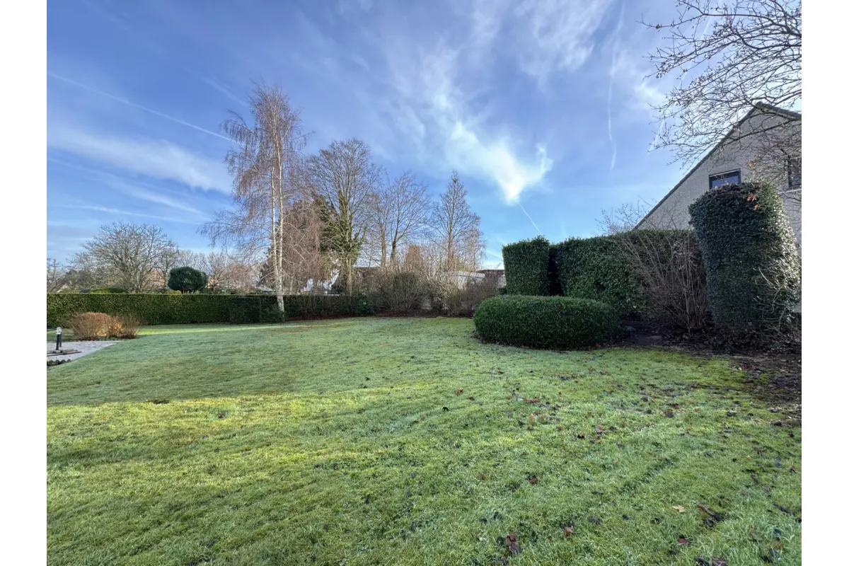 Terrain à vendre à Leeuw-Saint-Pierre 1600 295000.00€  chambres m² - Annonce 653546