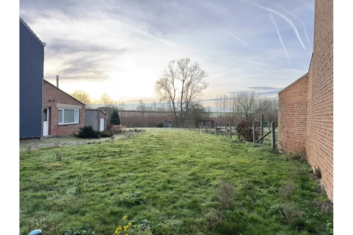 Grond te  koop in Lennik 1750 195000.00€  slaapkamers m² - Zoekertje 653610