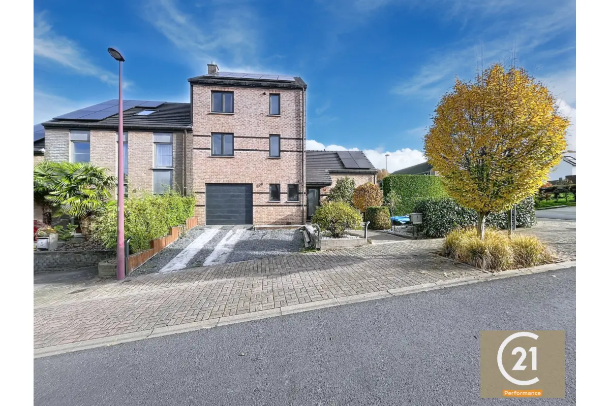 Maison à vendre à Tubize 1480 520000.00€ 5 chambres 228.00m² - Annonce 654179