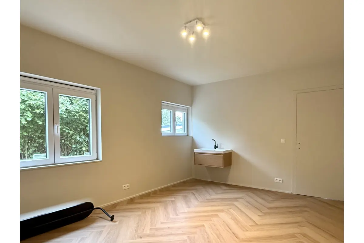 Handelszaak te  huur in Lasne 1380 0.00€  slaapkamers 27.00m² - Zoekertje 654666