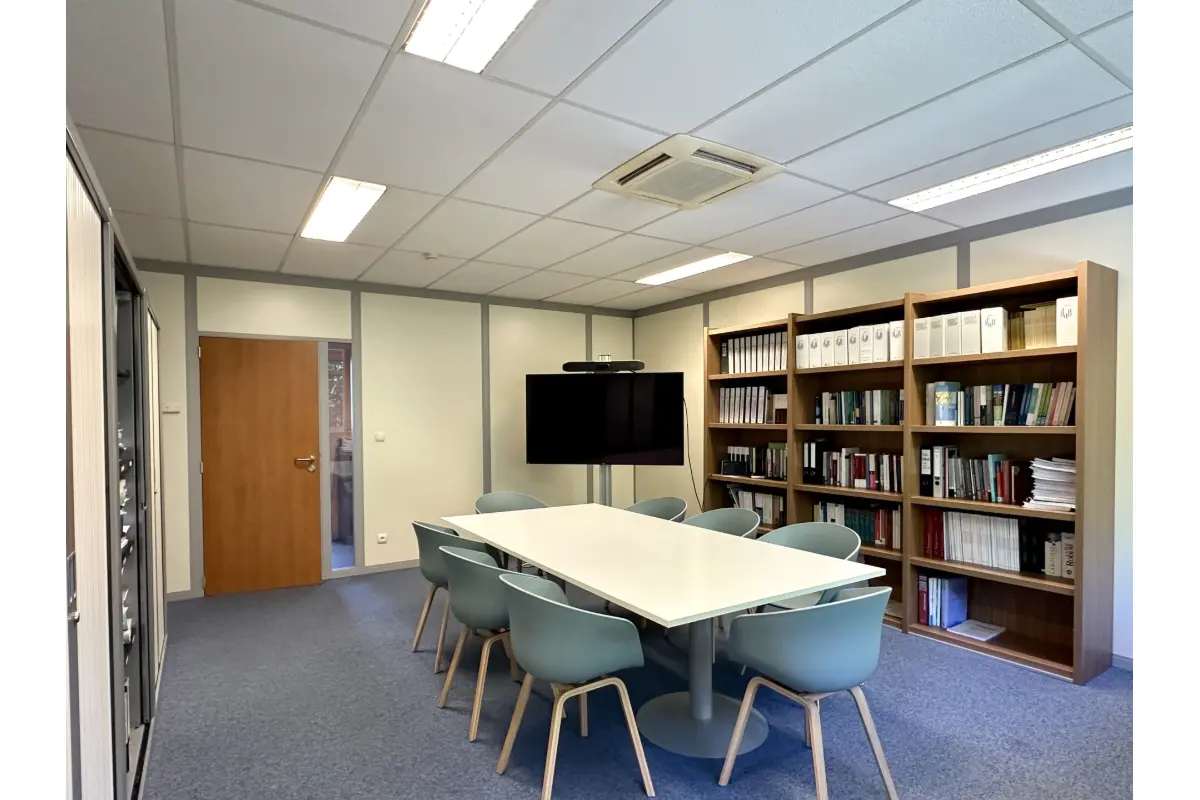 Commerce à louer à Lasne 1380 2950.00€  chambres 180.00m² - Annonce 654665