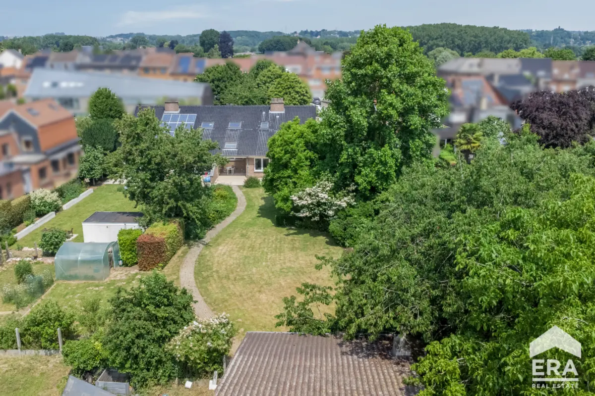 Huis te  koop in Dilbeek 1700 625000.00€ 5 slaapkamers 240.00m² - Zoekertje 656662