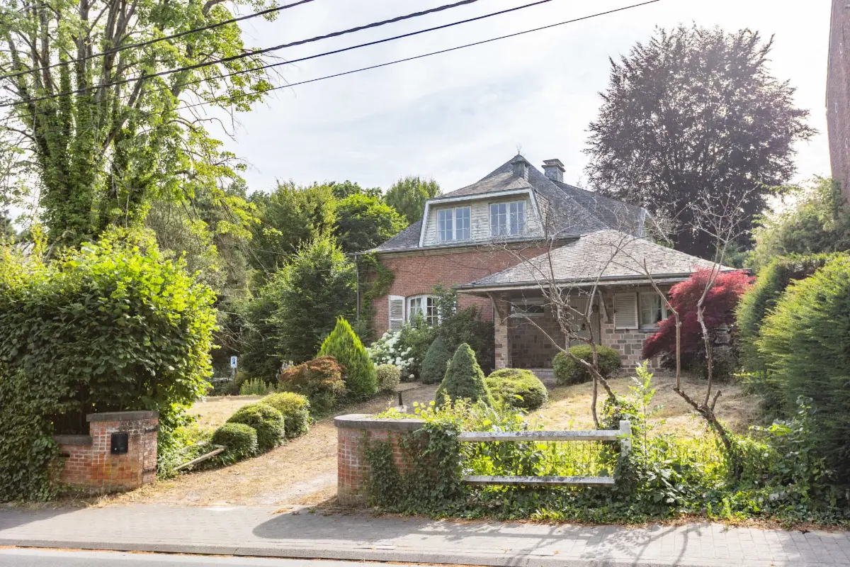 Huis te  koop in Terhulpen 1310 645000.00€ 7 slaapkamers 302.00m² - Zoekertje 656628