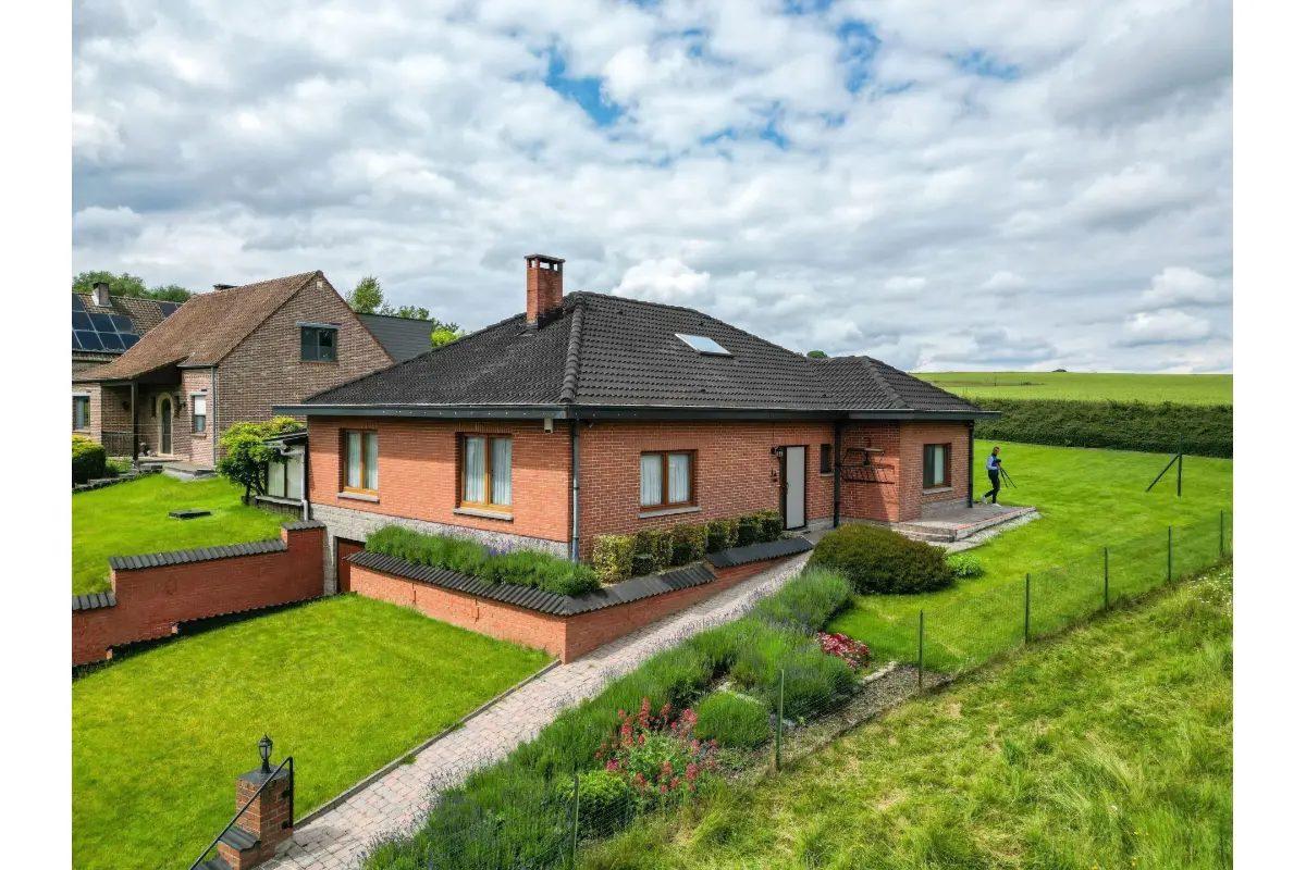 Villa te  koop in Nijvel 1400 479000.00€ 2 slaapkamers 140.00m² - Zoekertje 657010