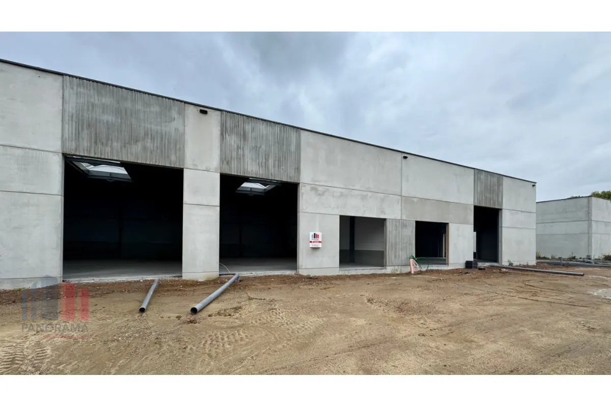 Commerce à louer à Affligem 1790 1800.00€  chambres 240.00m² - Annonce 657318