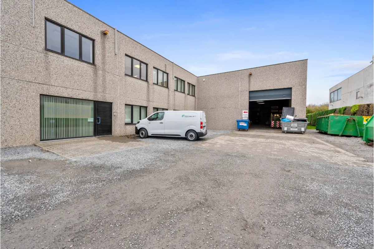 Handelszaak te  koop in Merchtem 1785 2100000.00€  slaapkamers 1872.00m² - Zoekertje 657705