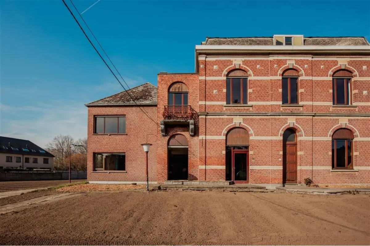 Herenhuis te  koop in Begijnendijk 3130 245000.00€ 5 slaapkamers 244.00m² - Zoekertje 658185