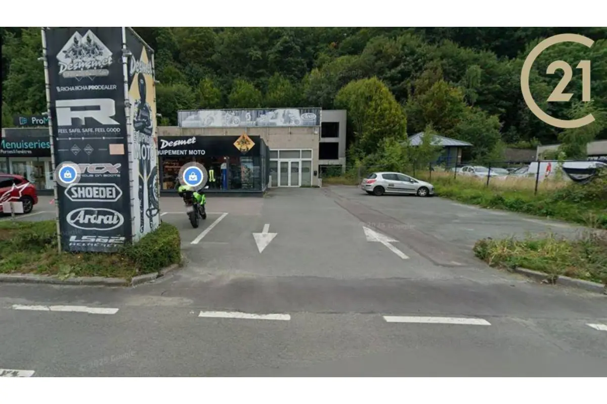 Handelszaak te  koop in Waver 1300 750000.00€  slaapkamers m² - Zoekertje 658988