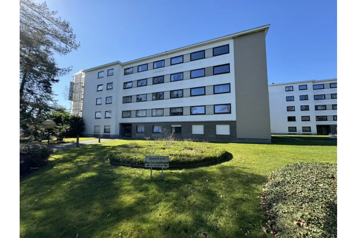 Appartement te  huur in Waterloo 1410 1300.00€ 3 slaapkamers 113.00m² - Zoekertje 660480