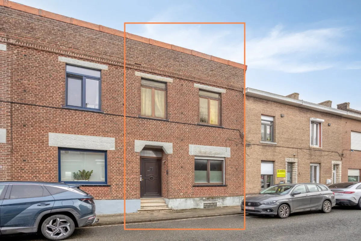 Huis te  koop in Tienen 3300 199000.00€ 2 slaapkamers 150.00m² - Zoekertje 659928