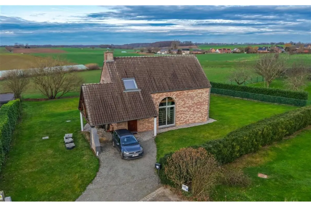 Maison à vendre à Roux-Miroir 1315 385000.00€ 2 chambres m² - Annonce 662267