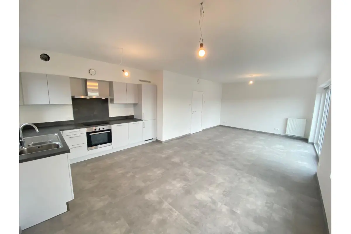 Appartement te  huur in Geldenaken 1370 1050.00€ 2 slaapkamers 80.00m² - Zoekertje 663928