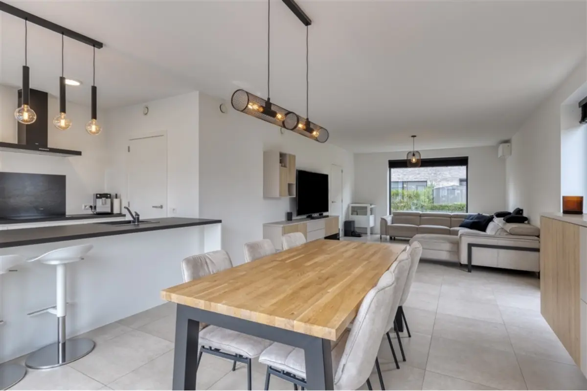 Huis te  in Denderleeuw 9470 499000.00€ 4 slaapkamers 199.00m² - Zoekertje 664168