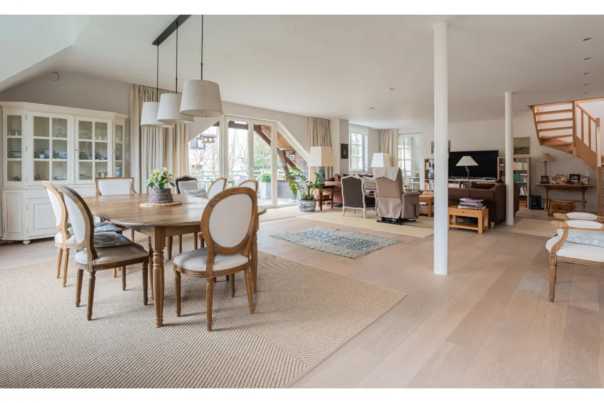 Appartement à louer à Genval 1332 2300.00€ 4 chambres 240.00m² - Annonce 663697