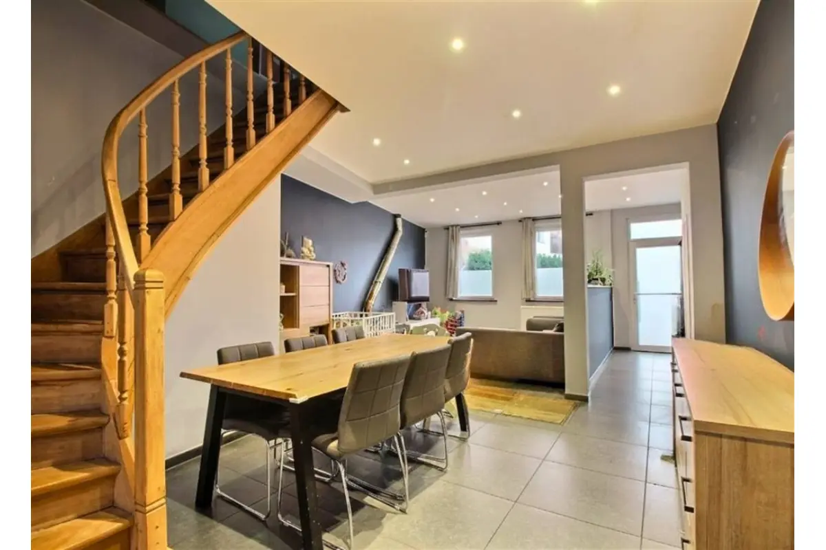 Huis te  koop in Waver 1300 350000.00€ 3 slaapkamers 140.00m² - Zoekertje 663798