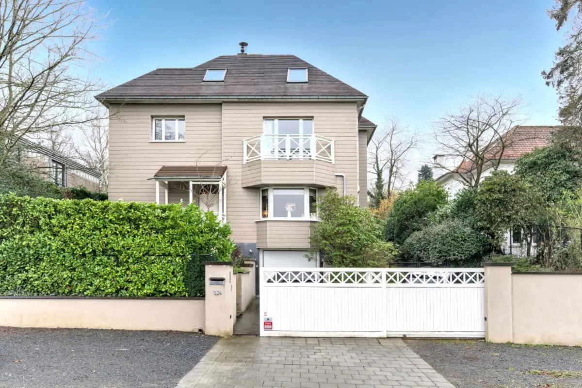 Maison à louer à Rhode-Saint-Genese 1640 3700.00€ 4 chambres 250.00m² - Annonce 665199