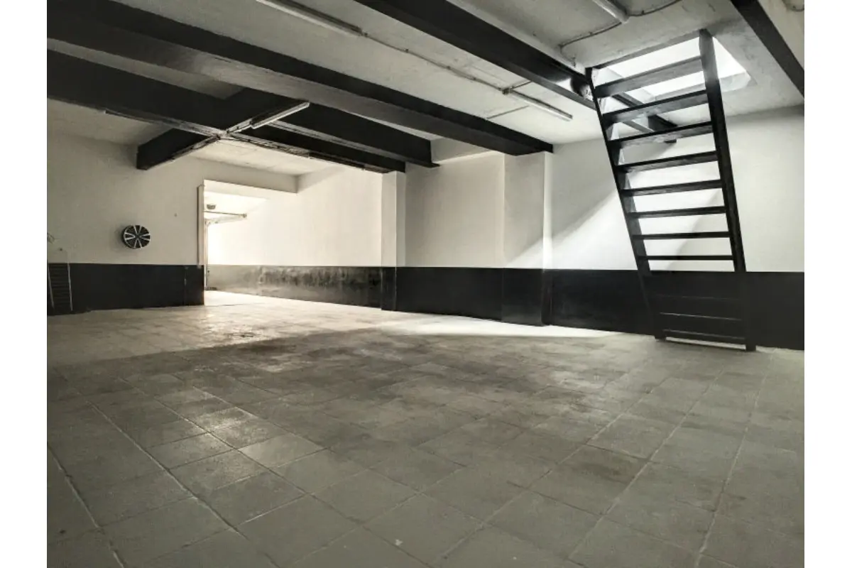 Commerce à louer à Wemmel 1780 895.00€  chambres 126.00m² - Annonce 666204