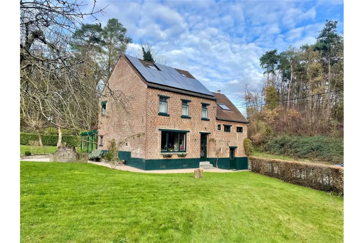 Huis te  koop in Chaumont-Gistoux 1325 540000.00€ 4 slaapkamers 232.00m² - Zoekertje 665741