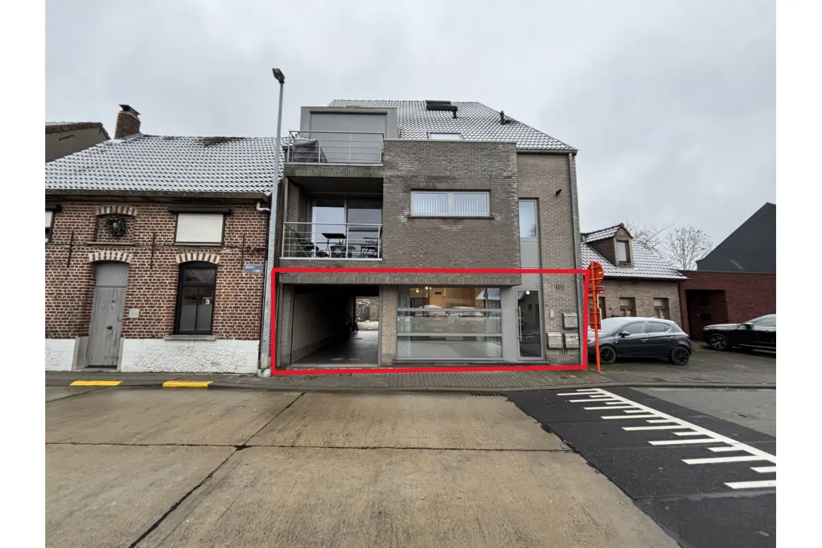 Commerce à louer à Affligem 1790 900.00€  chambres 42.00m² - Annonce 666256