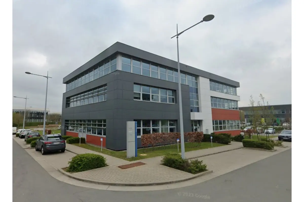 Handelszaak te  huur in Nijvel 1400 8486.00€  slaapkamers 567.00m² - Zoekertje 665789