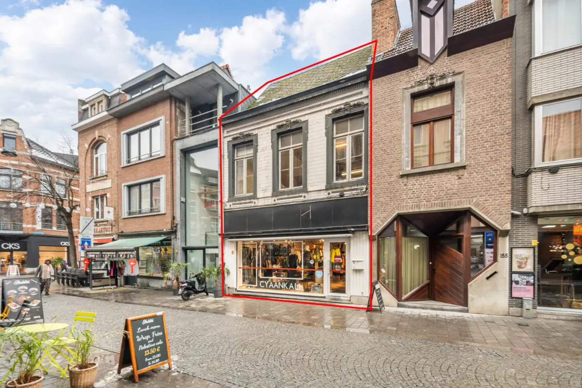 Commerce à louer à Louvain 3000 2450.00€  chambres 196.00m² - Annonce 665622